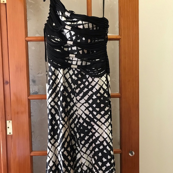 Terani Couture Evening Gown - Picture 6 of 9